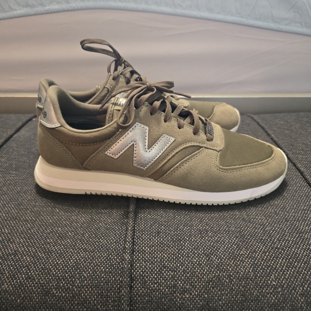 New Balance Womens Green and Silver Sneakers